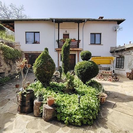 Къща За Гости Чичарите Gabrovo Buitenkant foto