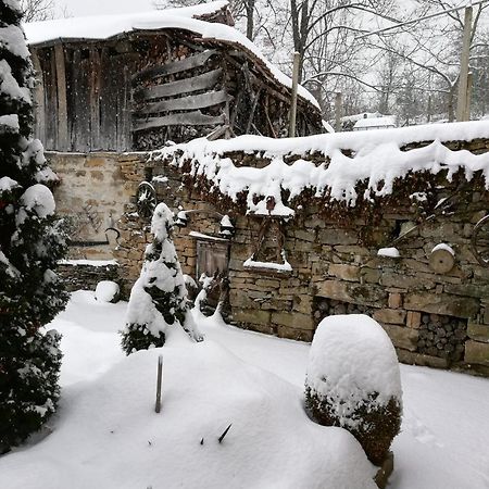 Къща За Гости Чичарите Gabrovo Buitenkant foto