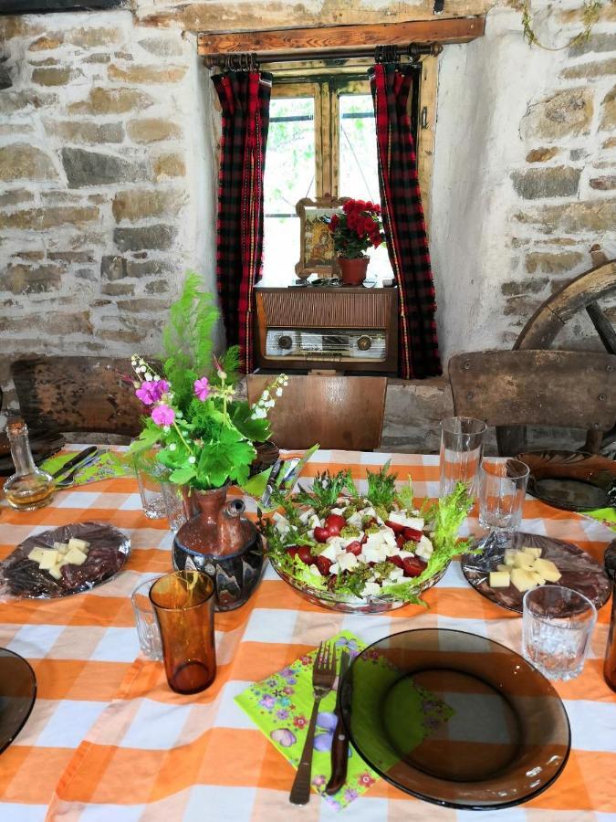 Къща За Гости Чичарите Gabrovo Buitenkant foto